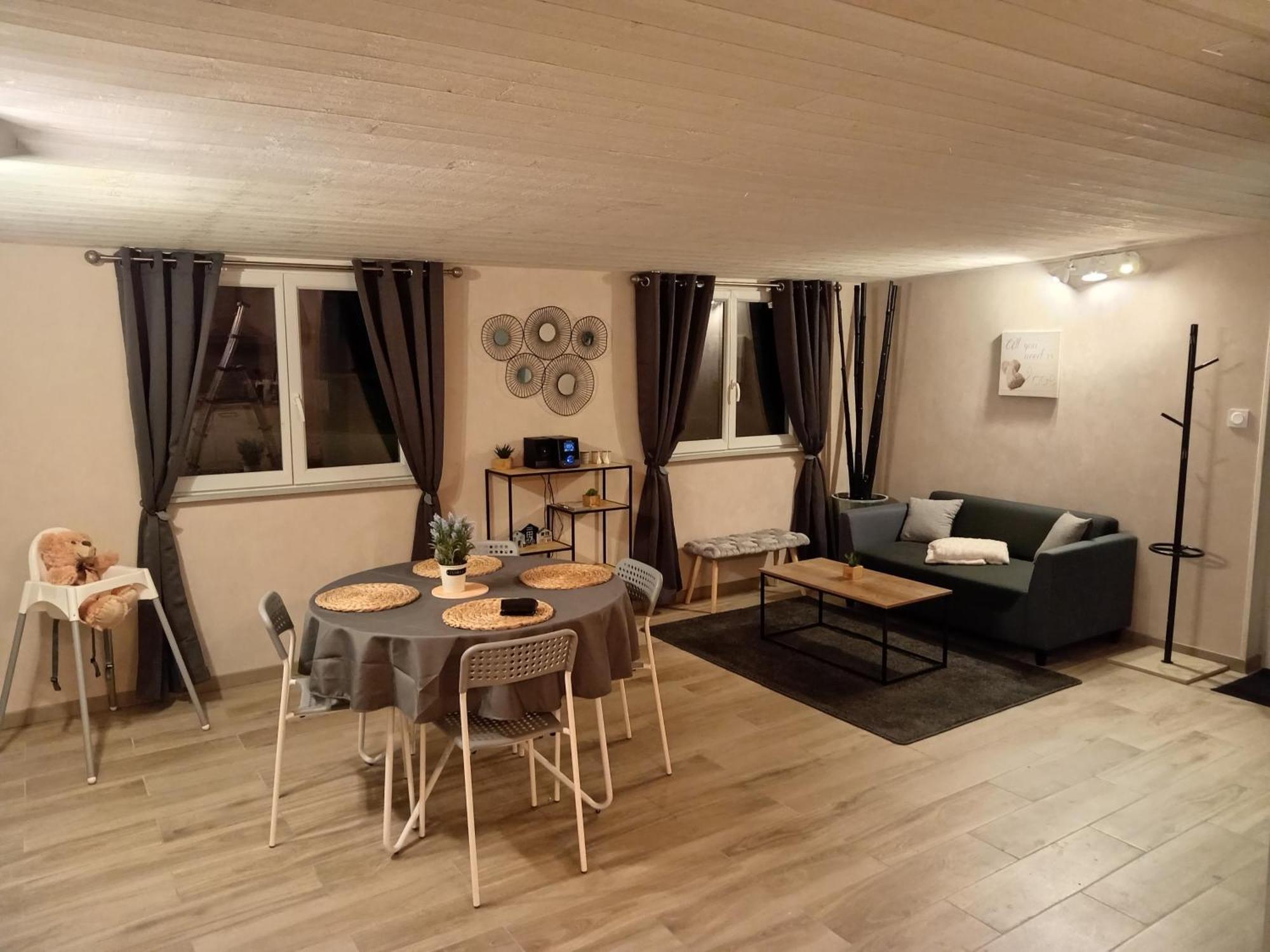 Cozycocoon Appartement Parcey Kültér fotó